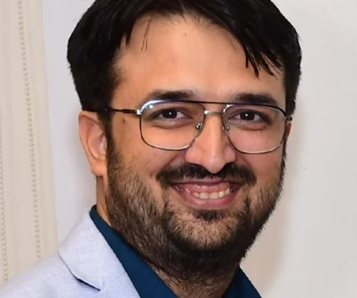 about Sparkling Smiles Dental Clinic